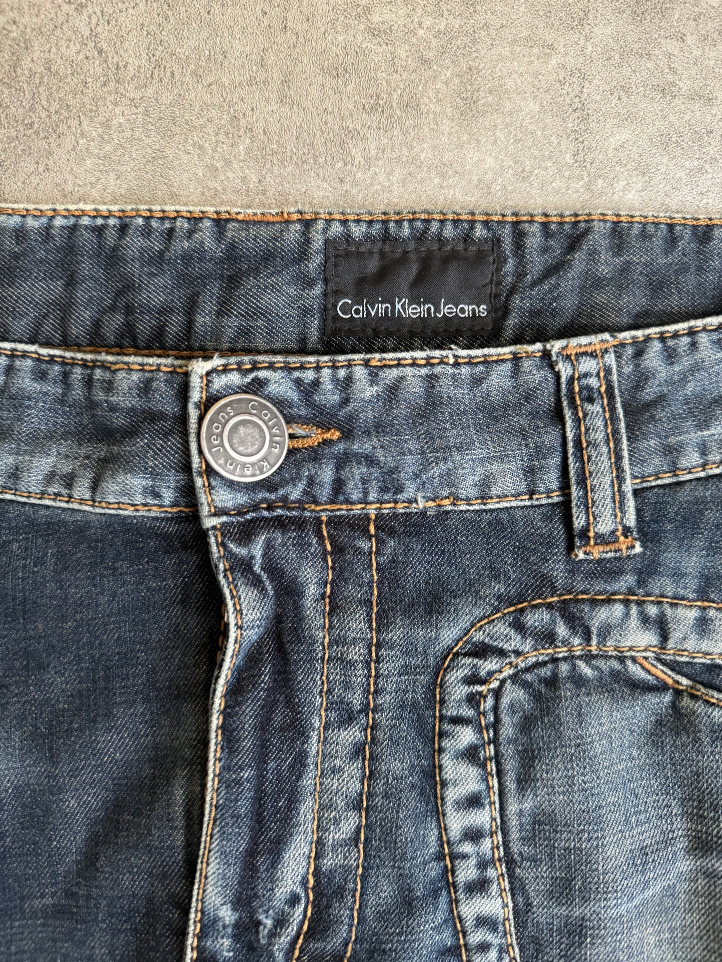 2008 Calvin Klein Blue Faded Straight Relaxed Jeans (L) - 8