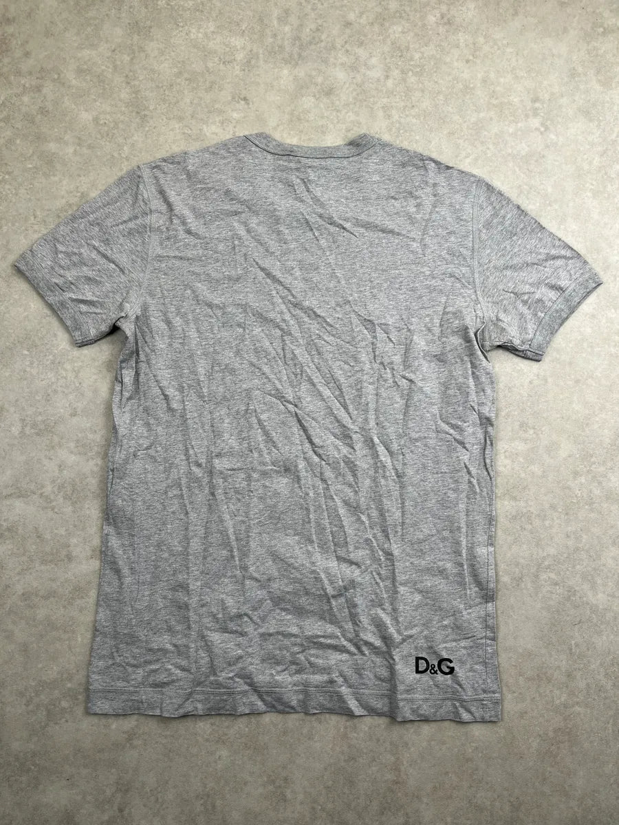2000s Dolce & Gabbana Grey Pin-Up Naked Woman T-Shirt RDPMAkBb 3