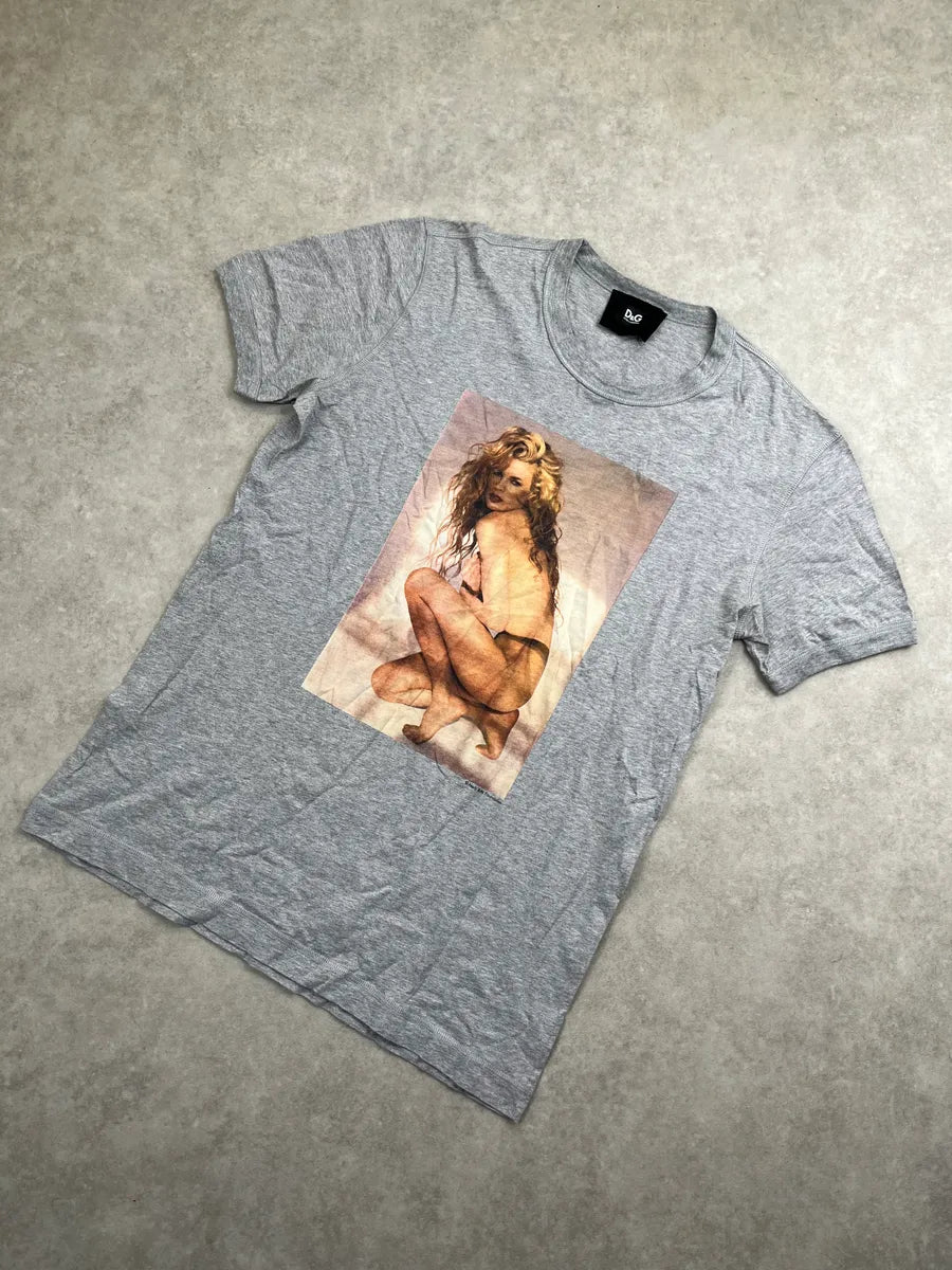 2000s Dolce & Gabbana Grey Pin-Up Naked Woman T-Shirt RDPMAkBb 6
