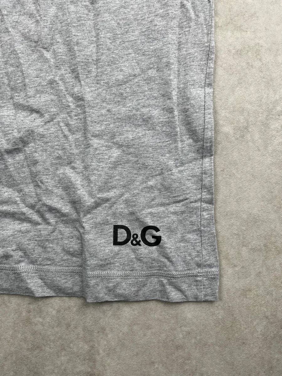 2000s Dolce & Gabbana Grey Pin-Up Naked Woman T-Shirt RDPMAkBb 7