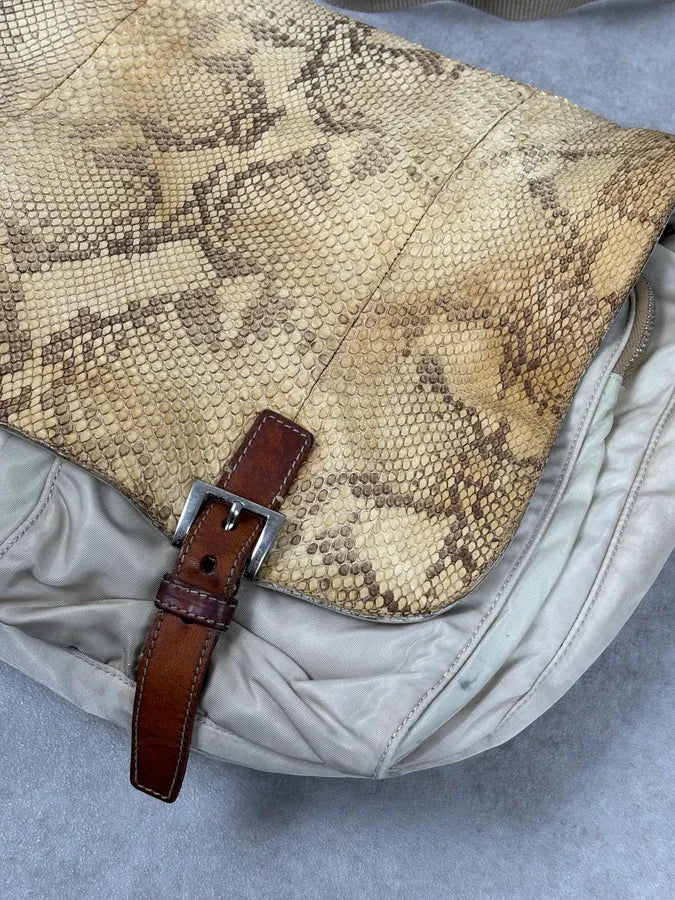 2000s Prada Beige Python Leather Messenger Bag  tAYAhmk 3