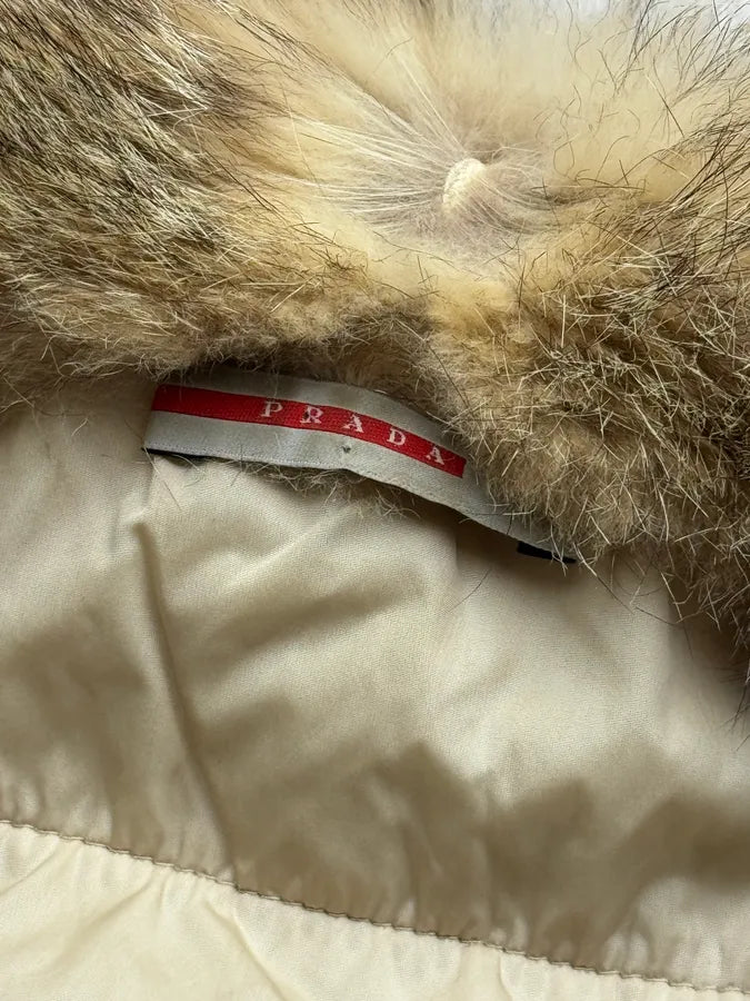 2000s Prada Beige Wool Fur-Collar Vest FFwJuNG 8