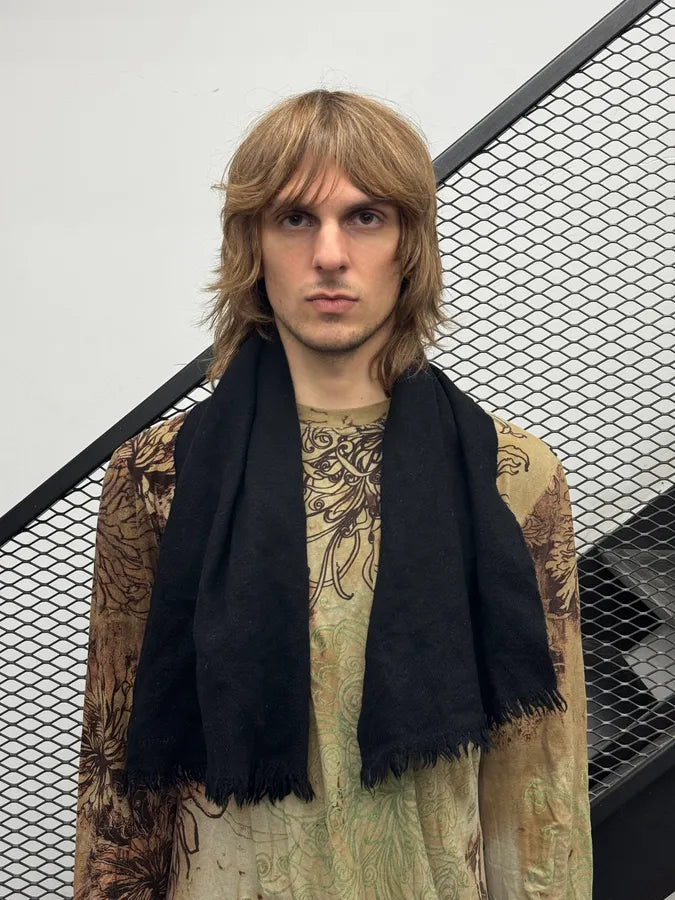 AW2004 Prada Black Classic Wool Scarf TZyfYRh 1
