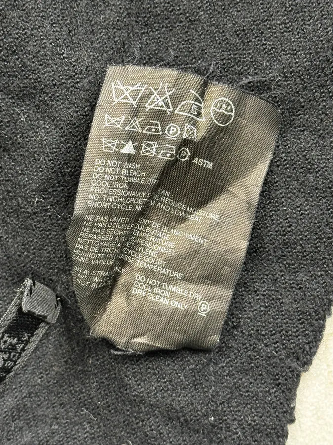 AW2004 Prada Black Classic Wool Scarf TZyfYRh 9