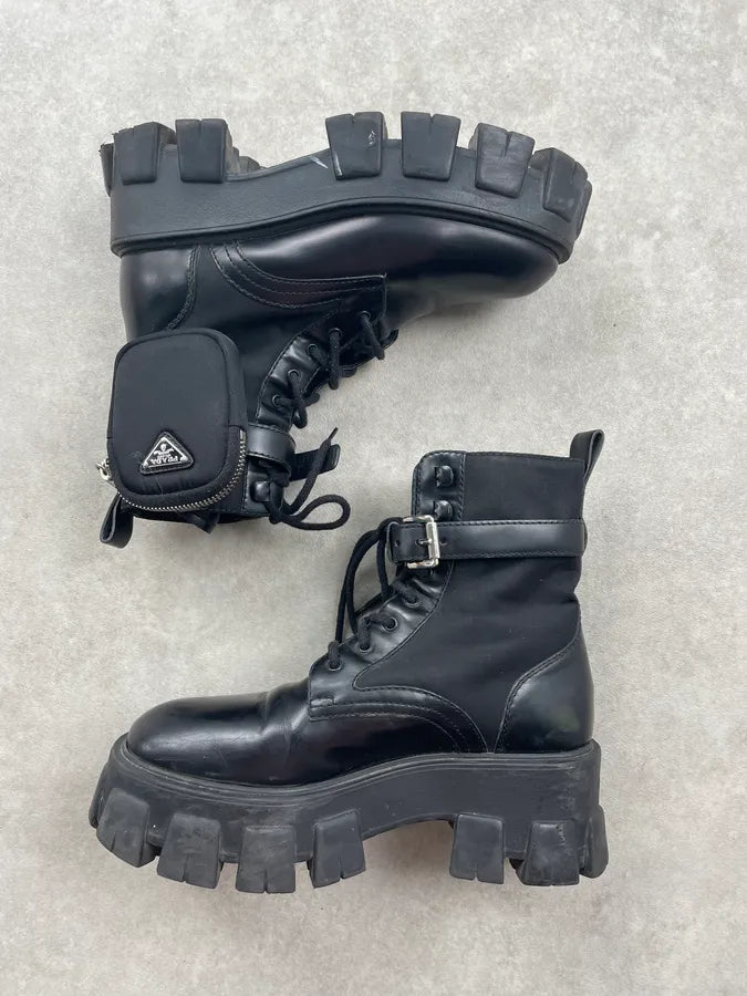 AW2019 Prada Black Monolith Leather Ankle Bag Boots dOEJRTu 2