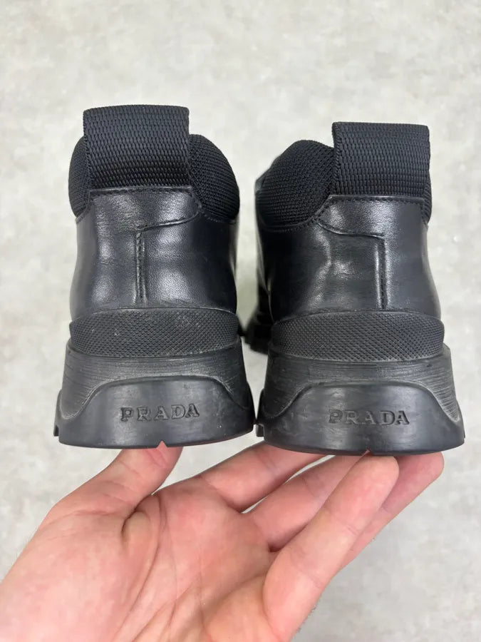 SS2000 Prada Black Leather Lug Sole Boots iATwYnh 5