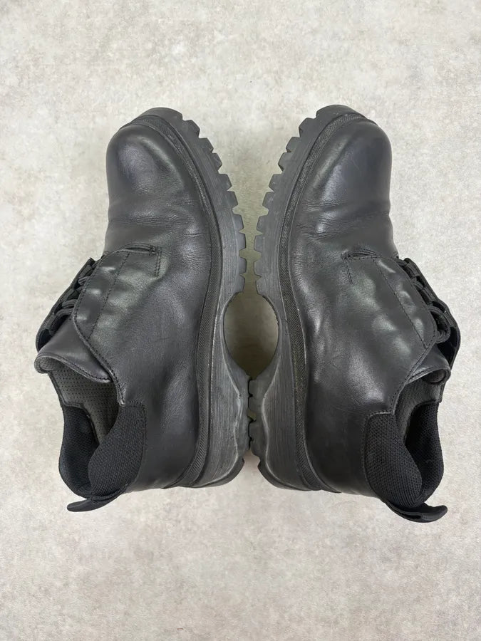 SS2000 Prada Black Leather Lug Sole Boots iATwYnh 4