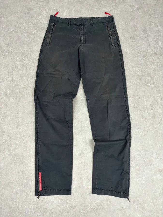 2000s Prada Black Nylon Cargo Pants with Zip-Off Leg Openings uyhRvoZ 0
