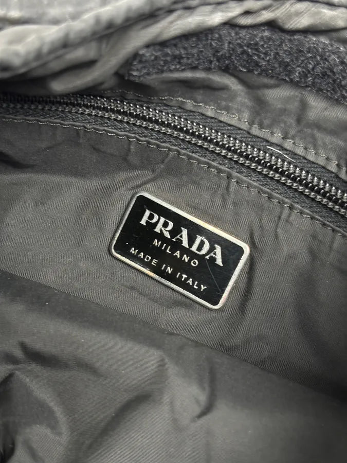 AW1999 Prada Black Nylon Fur-Trimmed Shoulder Bag VzHgueI 11