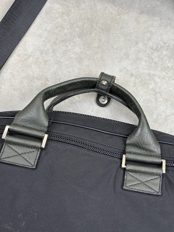 2000s Prada Black Nylon Laptop Handle Bag PdCPDcn 11