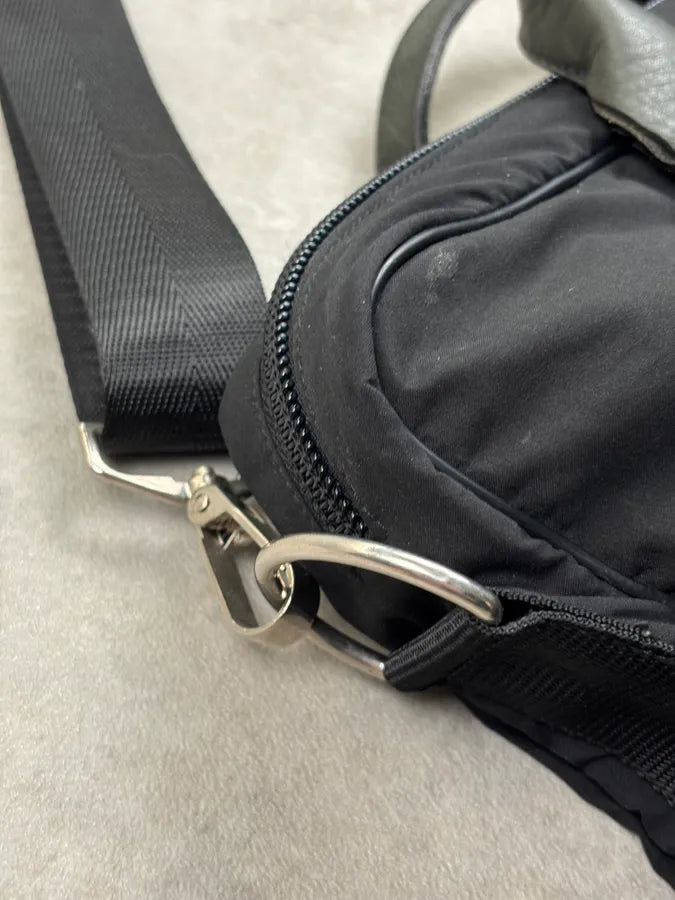 2000s Prada Black Nylon Laptop Handle Bag PdCPDcn 9