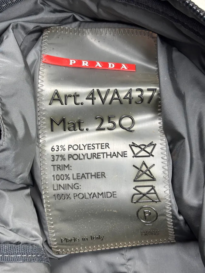 2000s Prada Black Nylon Laptop Handle Bag PdCPDcn 15