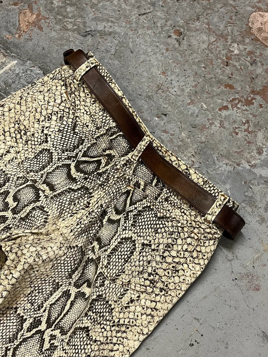 Prada Brown Leather Belt IJChPRJ 2