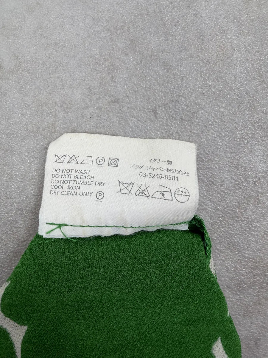 2000s Prada Green Silk Deer Print Skirt hheOhtd 7