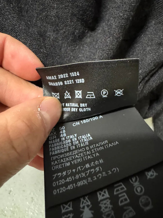 Prada Grey Wool Cardigan Buttoned Sweater (M) BrgvwSd 9