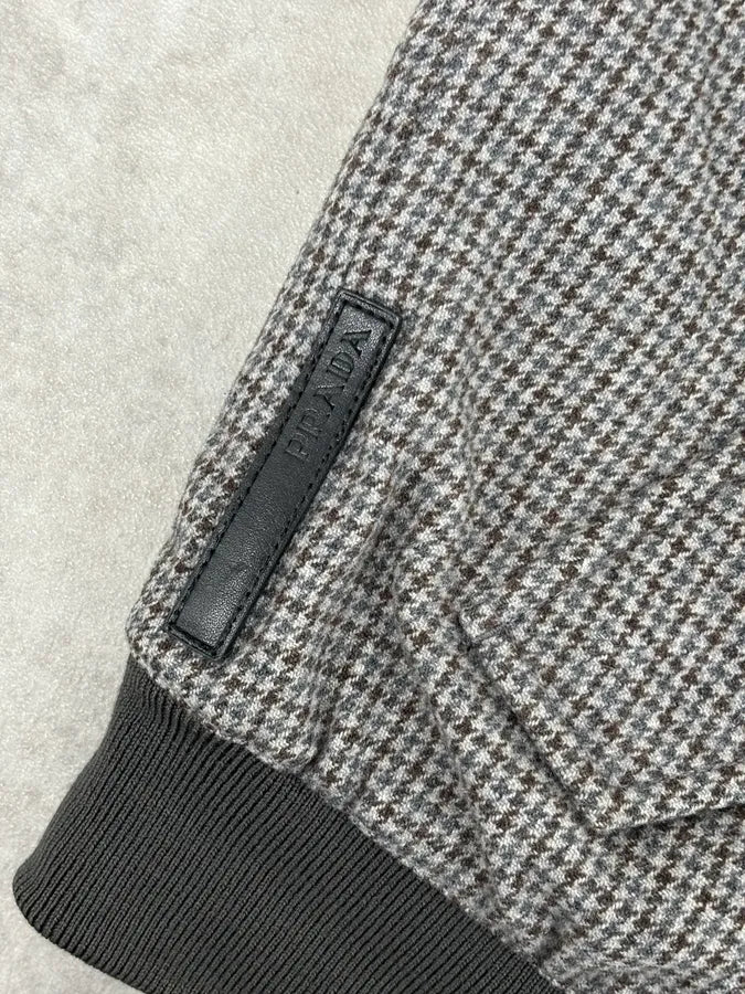 2000s Prada Grey Wool Houndstooth Jacket XcIxDbc 10