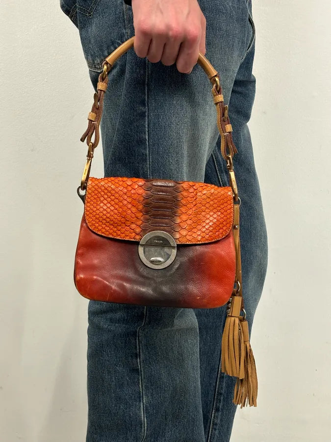 2000s Prada Orange Leather Python Shoulder Bag YeGpqXg 2
