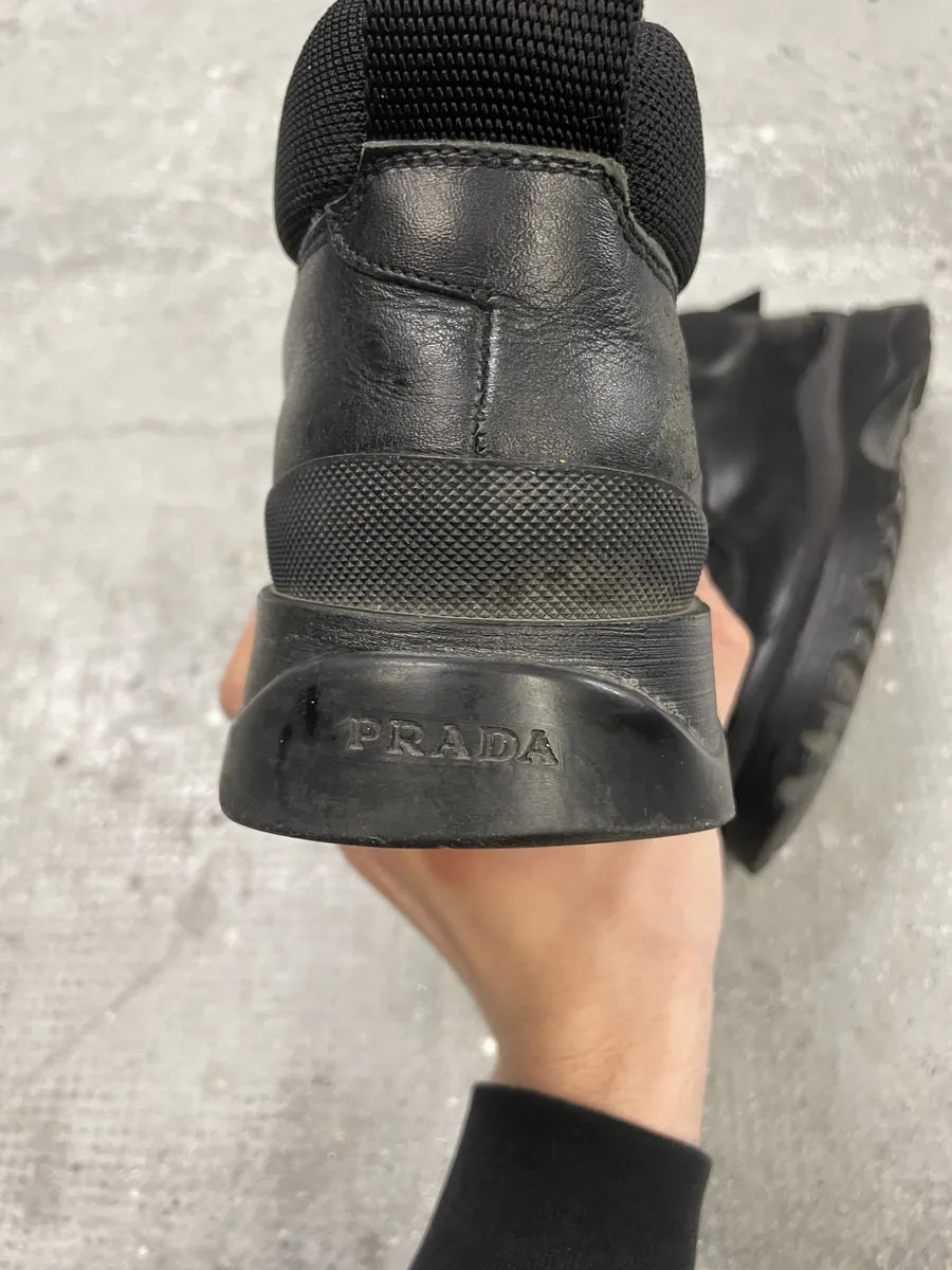 Prada Vibram Black Combat Laced Leather Low Boots (42.5eu/us9) 3