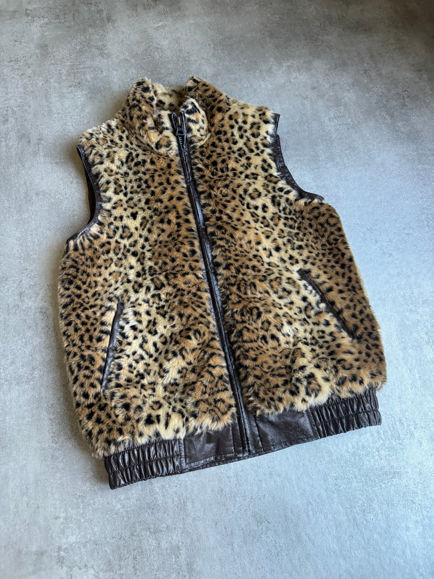 2000s Balmain Sleeveless Leopard Fur Vest (S) - 7