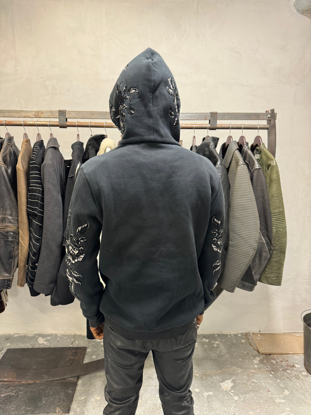 2000s Dolce & Gabbana Royal Black Primea Linea Relief Hoodie (M) - 4