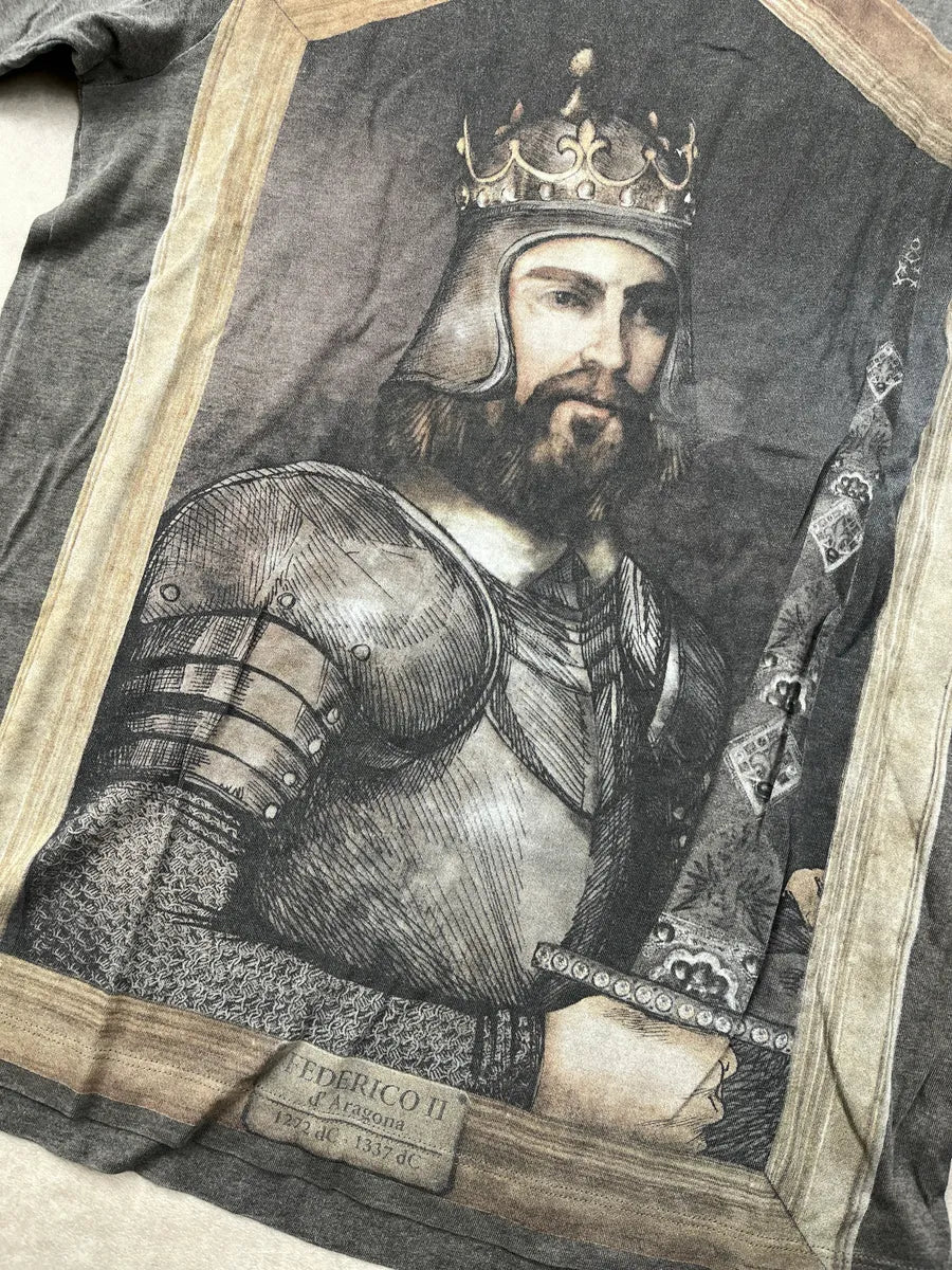 2010s Dolce & Gabbana Grey Knight Portrait Framed Graphic T-Shirt rYnfkfKj 7