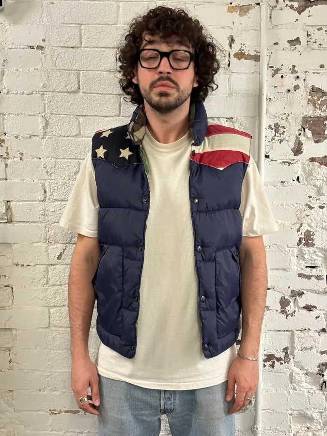 2010s Ralph Lauren Navy Camo Reversible American Flag Puffer Vest iBLSTys 2