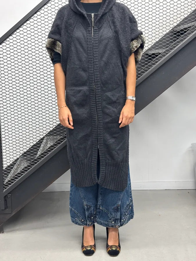 2000s Roberto Cavalli Long Grey Fur Hooded Vest  SfuAOBI 1