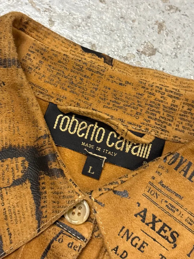 1990s Roberto Cavalli Tan Suede Newspaper Print Shirt XjaztuH 6