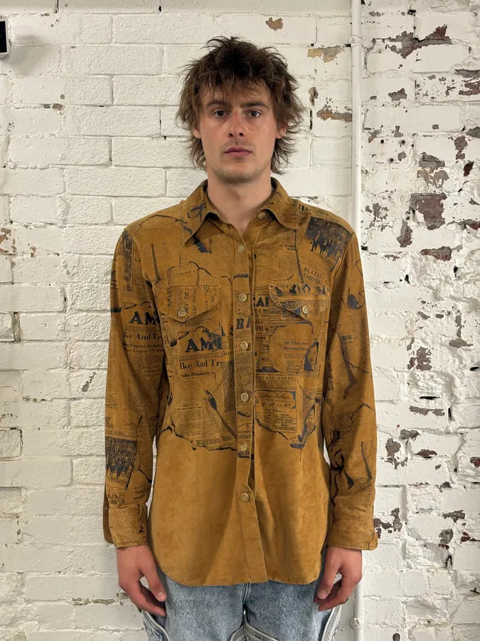1990s Roberto Cavalli Tan Suede Newspaper Print Shirt XjaztuH 1