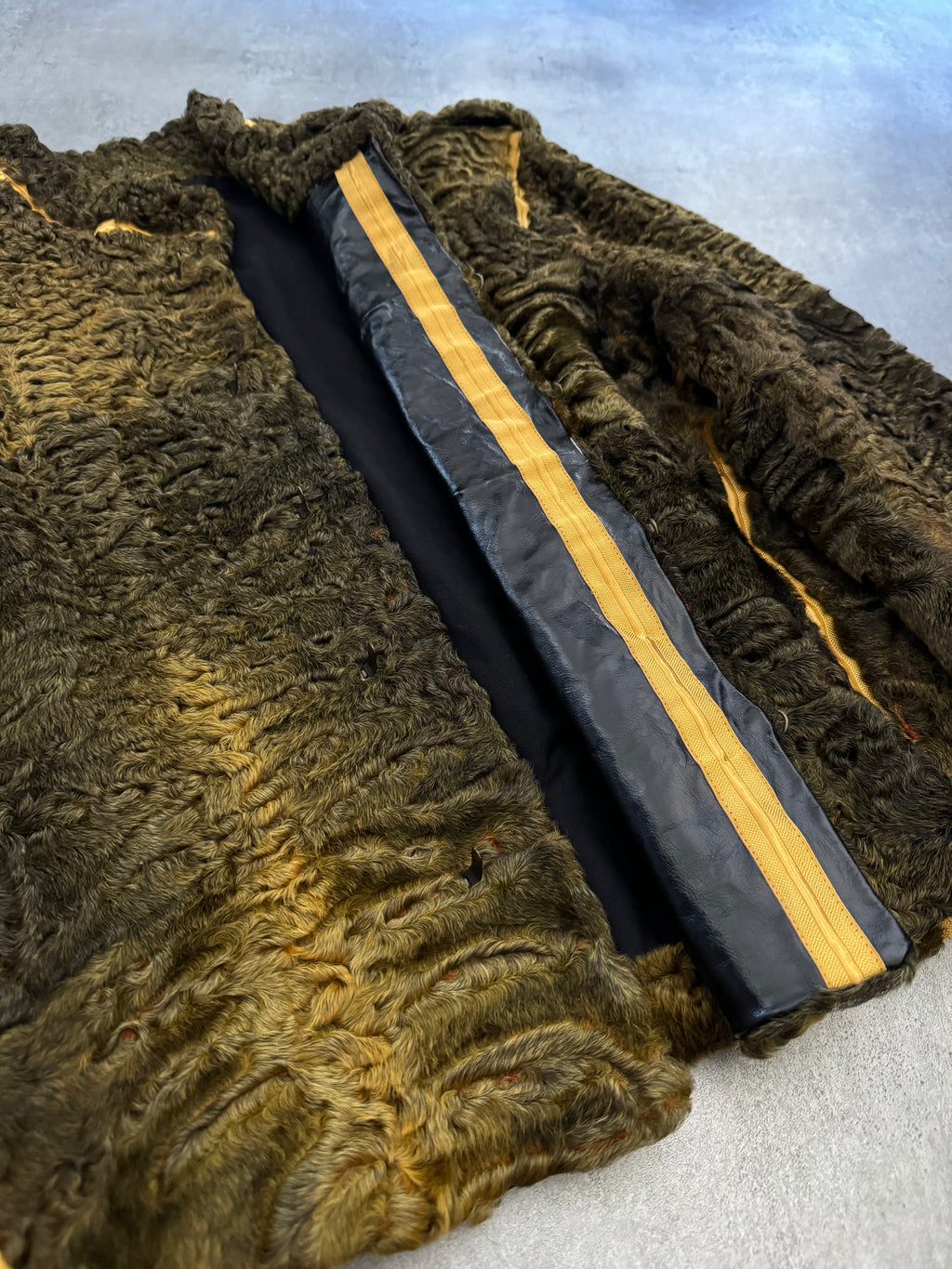 FW2000 Roberto Cavalli Yellow Textured Fur Aviator Captain Jacket (M/L) - 5