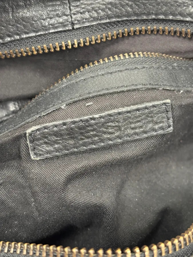 2000s Diesel Black Dual Zippers Leather Messenger Bag kjPiZxM 9
