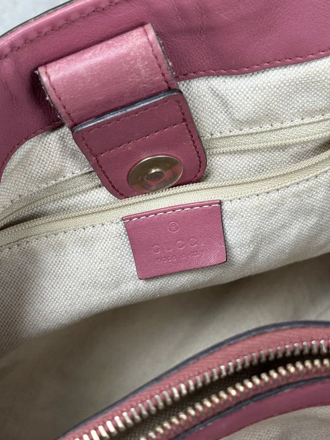 2000s Gucci Sukey Monogram Pink Leather Handle Bag sHklktJ 16
