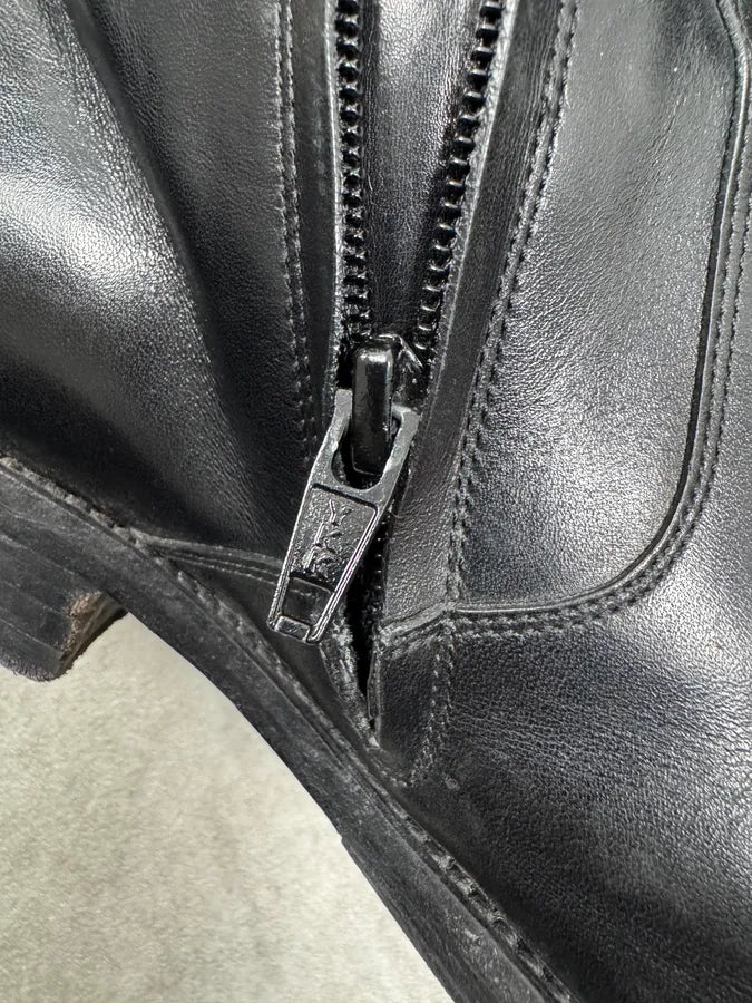 Saint Laurent Black Leather Zip Boots ZkFnBuZ 8