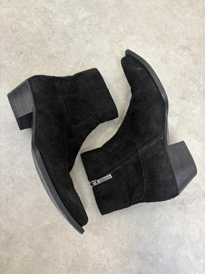 2010s Saint Laurent Black Suede Leather Ankle Boots nsmrYfI 5