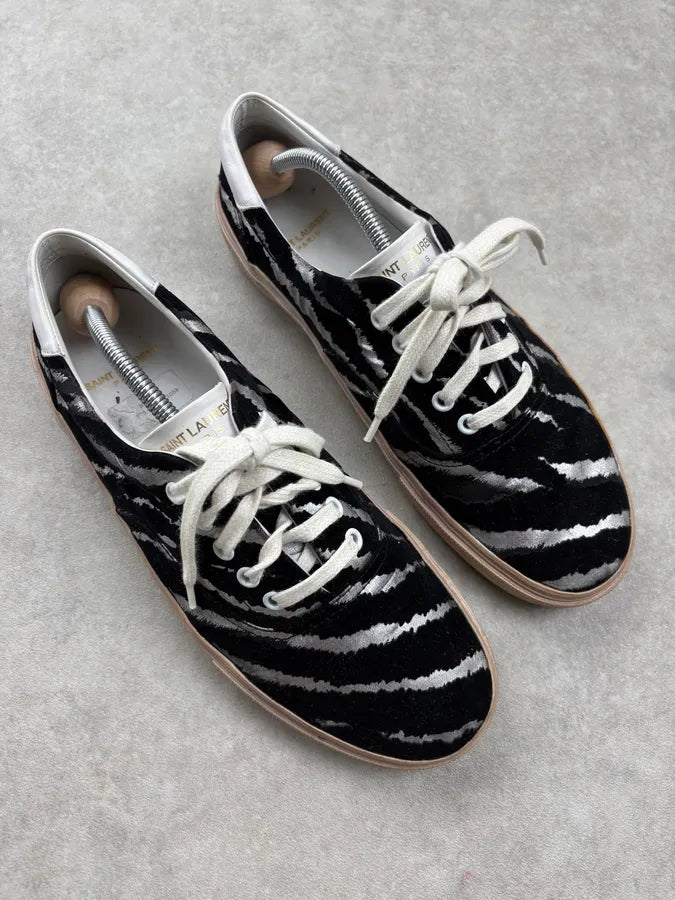 2010s Saint Laurent Black Zebra Stripe Low-Top Skate Sneakers CzWrlGK 3