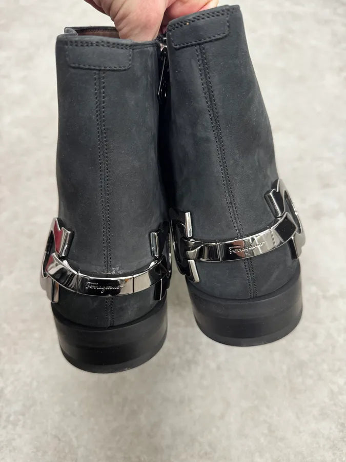 Salvatore Ferragamo Dark Grey Classy Chelsea Leather Boots JwaFNxy 3