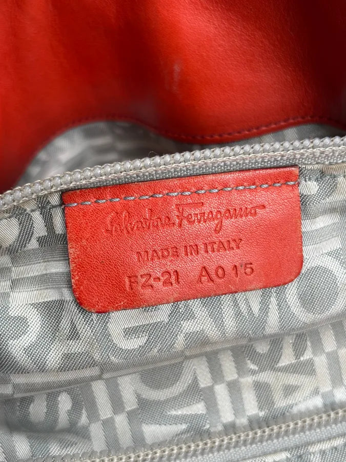 Salvatore Ferragamo Red Leather Buckle Tote Bag PYQFbkh 18