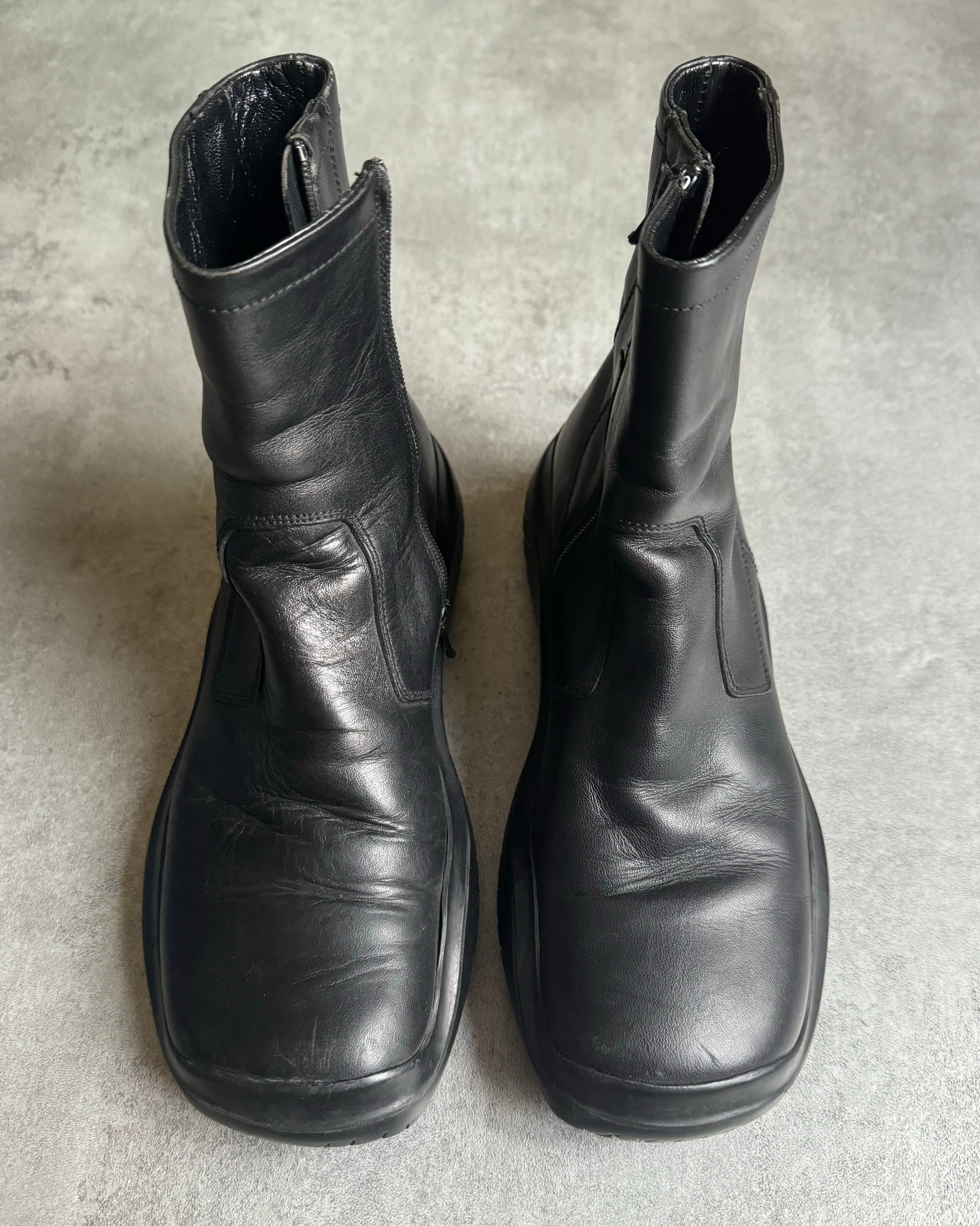 FW1999 Prada Ankle Vibram Black Leather Boots (39) - 3