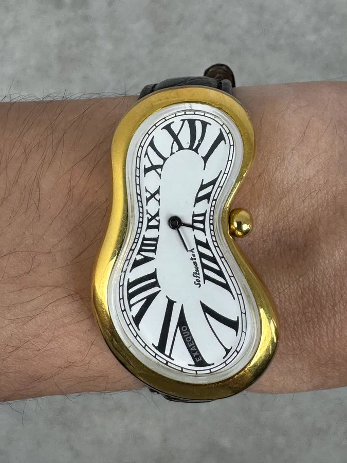 Softwatch Salvatore Dali Black Leather Melting Gold Dial Watch TPxVOyx 2