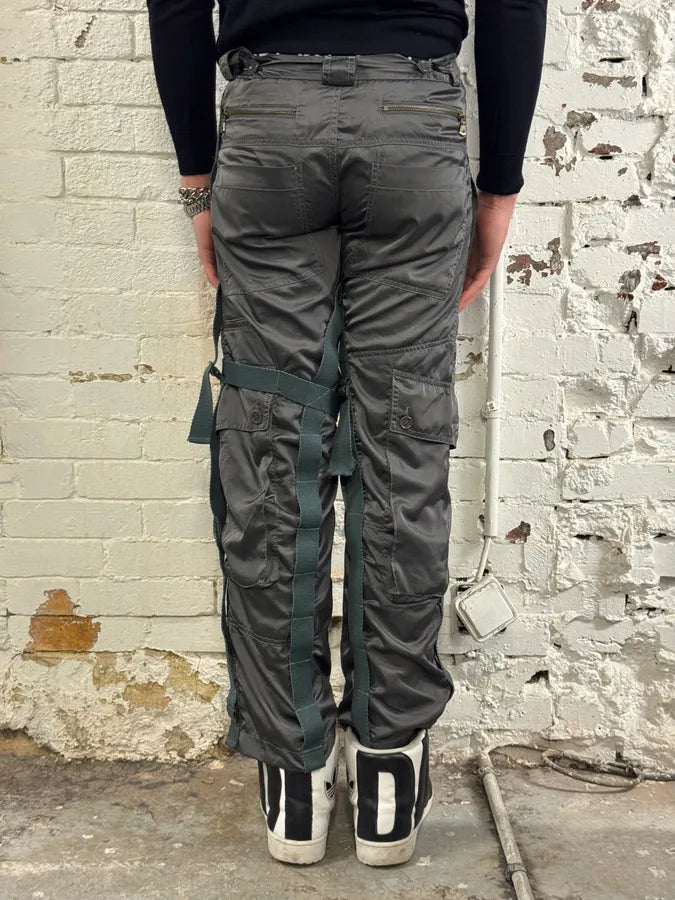 AW2003 Dolce & Gabbana Grey Nylon Bondage Cargo Pants qEwOyHM 4