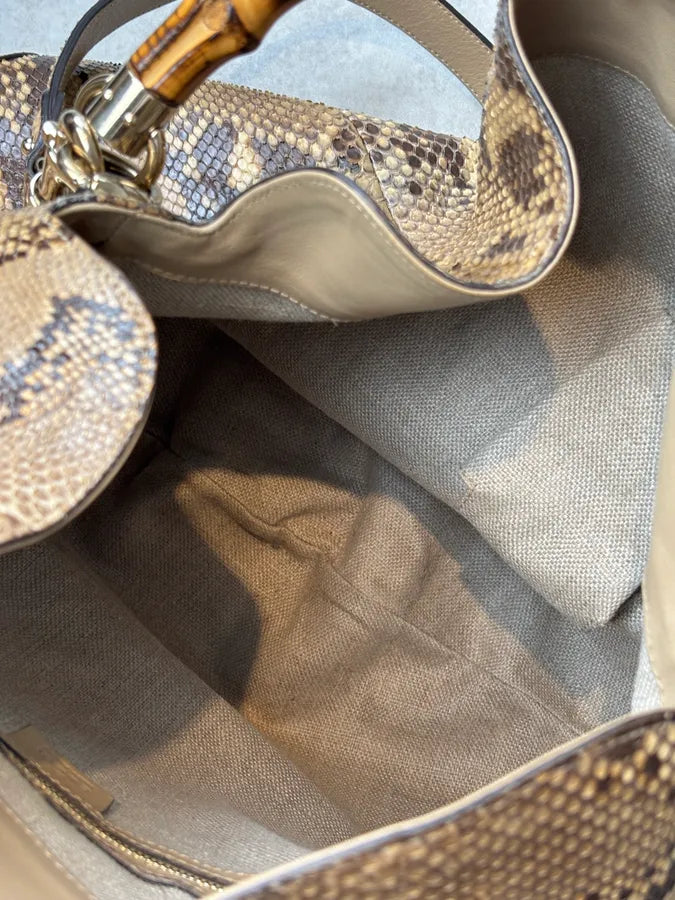 SS1996 Gucci Python Peggy Hobo Bamboo Bag by Tom Ford RPHOSAE 13