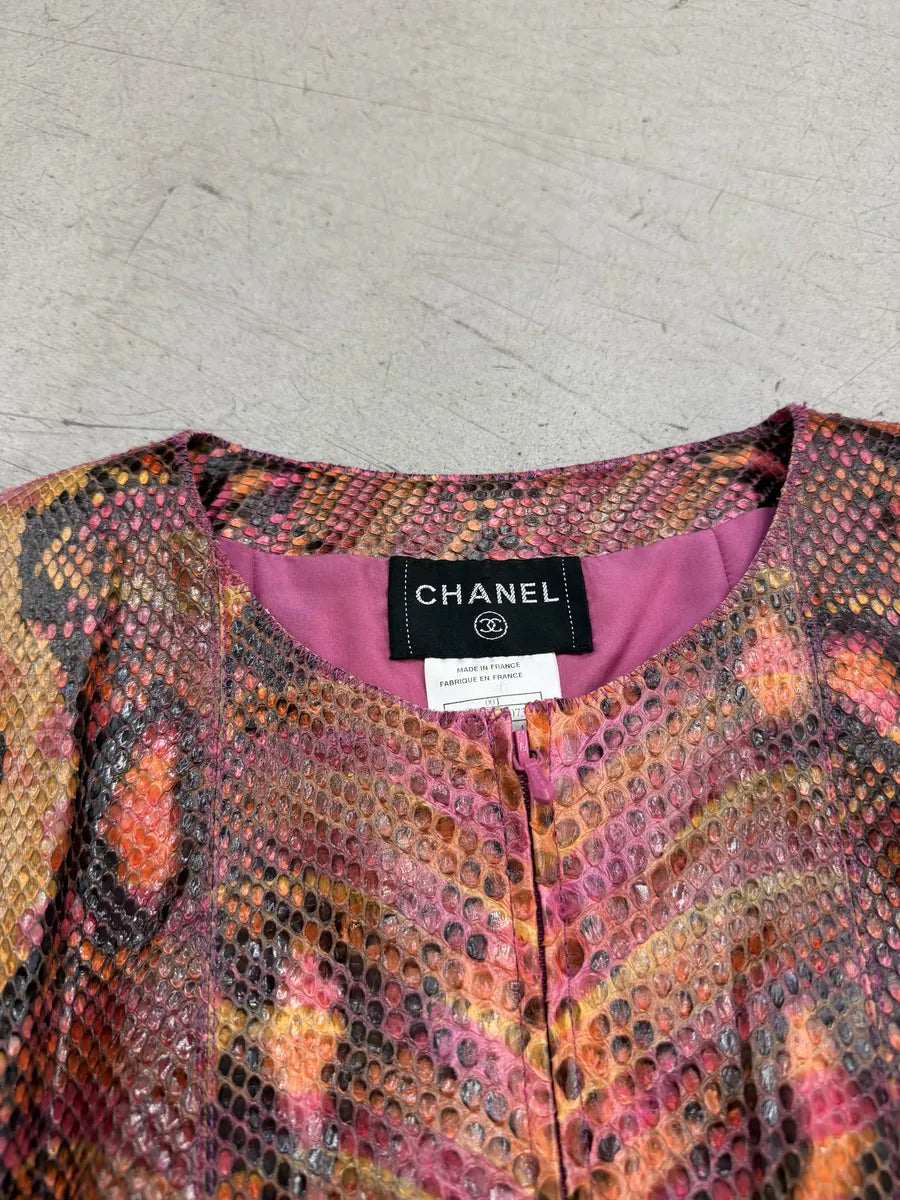 SS2000 Chanel Python Leather Snakeskin Pink Shades Jacket by Karl Lagerfeld QmxtLjT 6