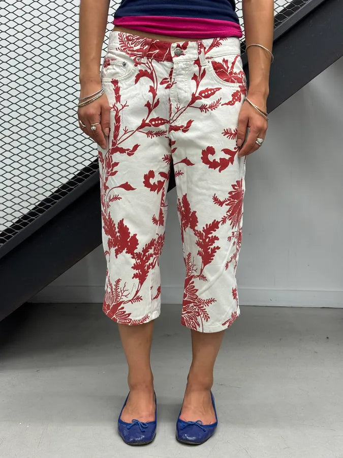 SS2000 Gucci White & Red Floral Long Denim Shorts by Tom Ford PwqpNgn 1