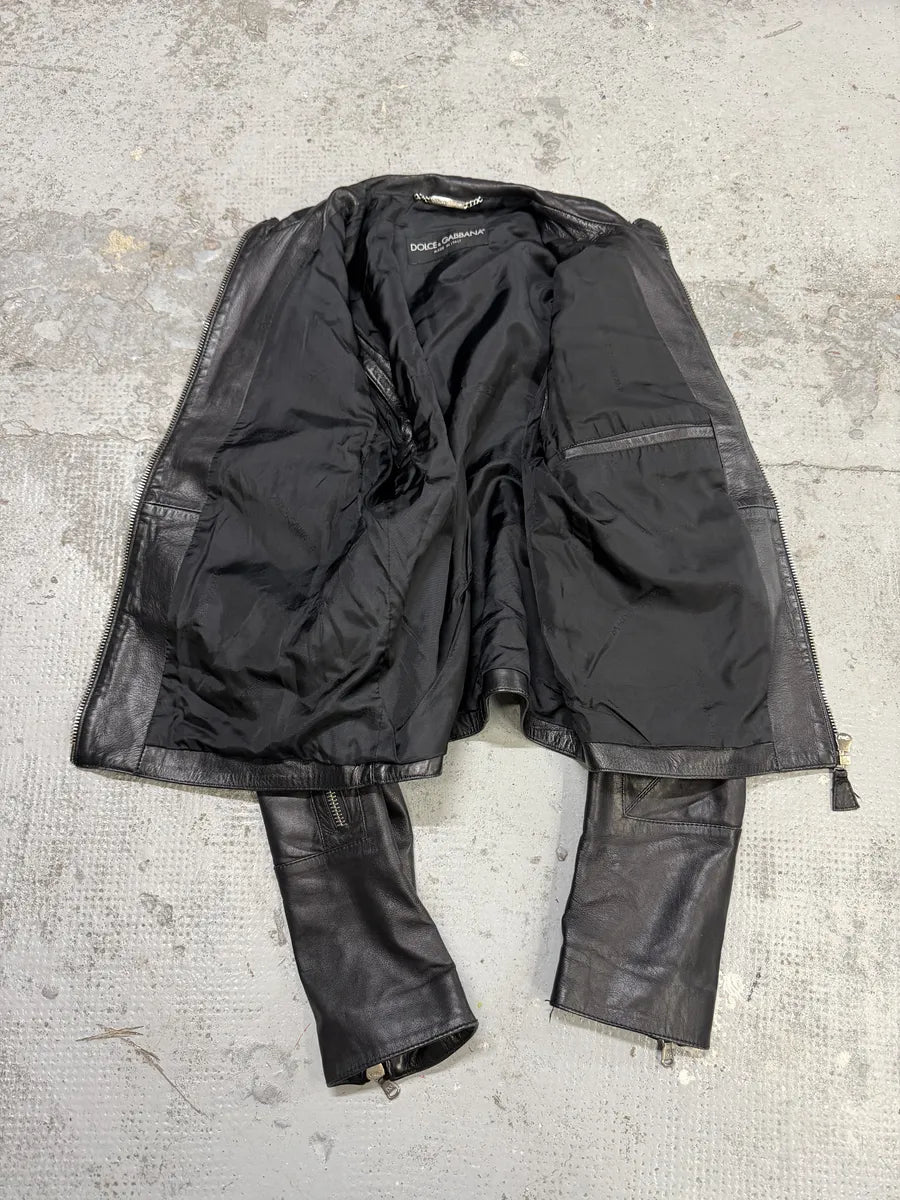 SS2002 Dolce & Gabbana Black Multi Zips Biker Leather Jacket with Detachable Sleeves bFzNTxO 13
