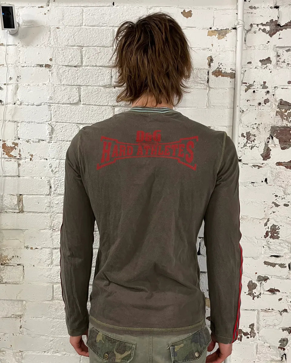 SS2004 Dolce & Gabbana Brown Athlete Longsleeve T-Shirt PmygKRO 2
