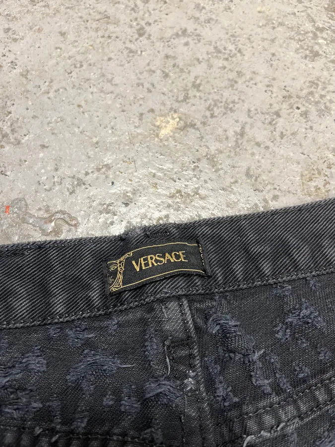 SS2005 Versace Black Distressed Effect Denim Jeans DadUTdB 11