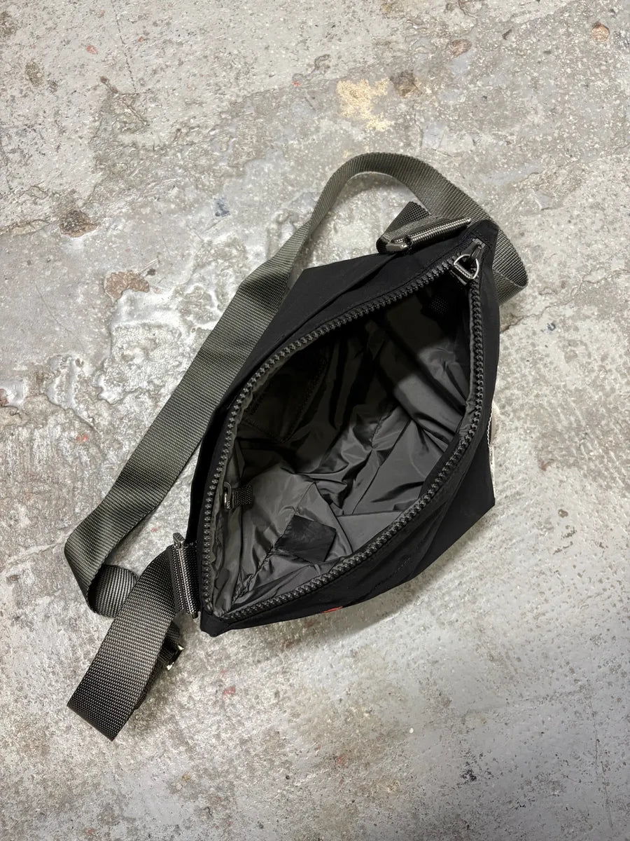SS2006 Prada Black Linea Rossa Shoulder Bag (OS) tOGTLXk 7