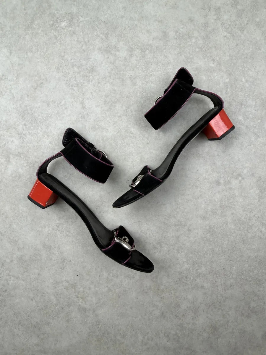 SS2007 Gucci Black Suede Buckle Sandals by Frida Giannini IPrMxXl 5
