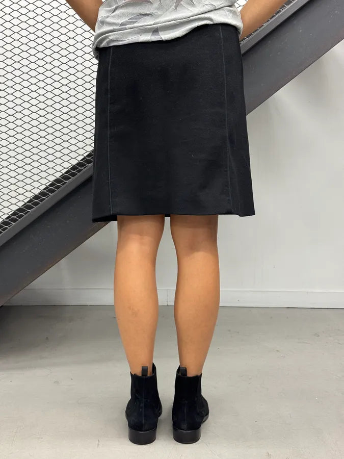 SS2007 Gucci Black Wool Chain Detail Skirt by Frida Giannini mMKFsLd 2