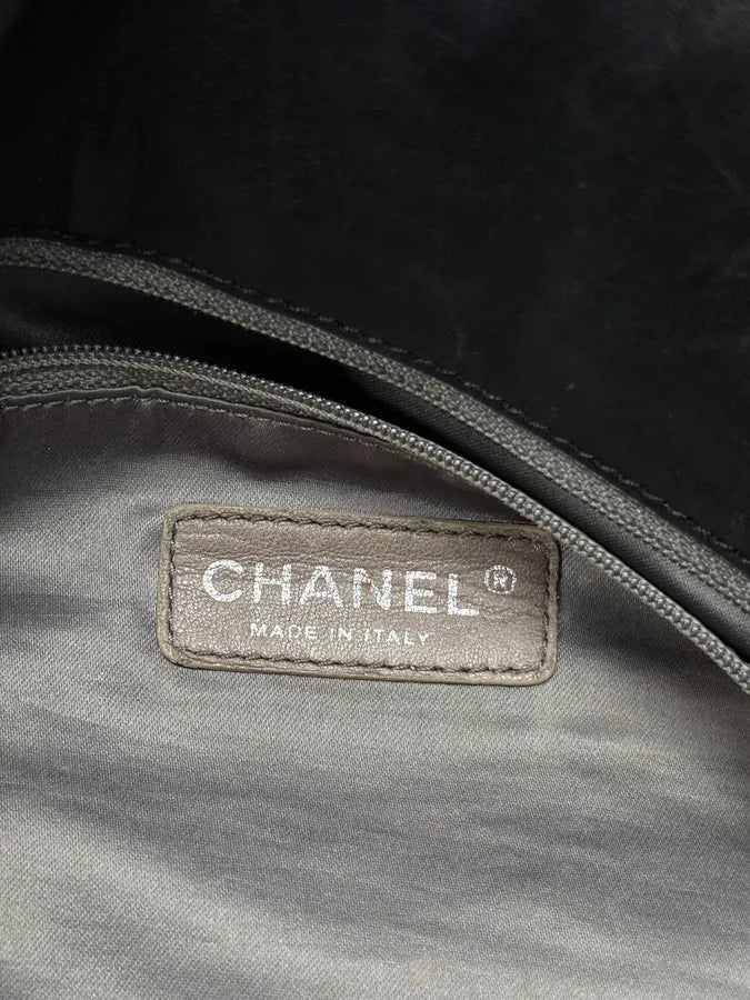 SS2008 Chanel Door Latch Black Quilted Leather Bag bFnoJMe 22